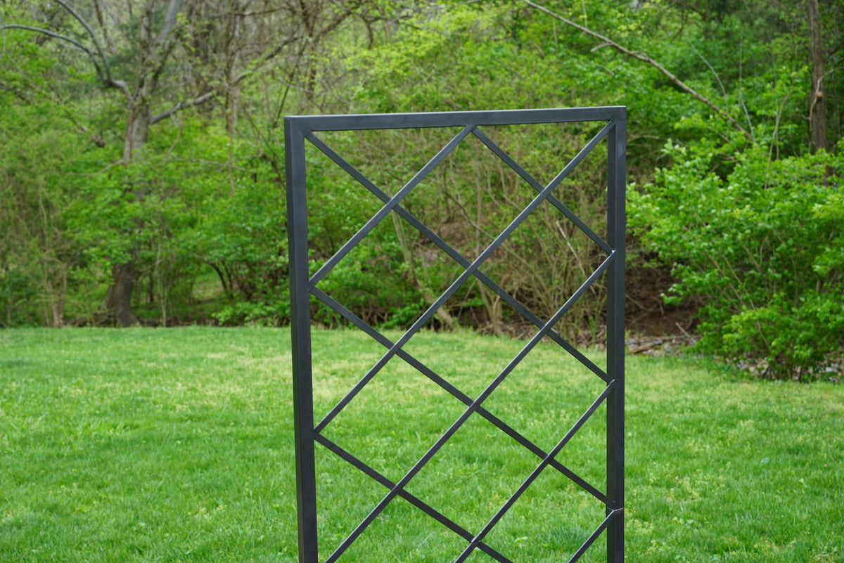 Diamond Panel Trellis
