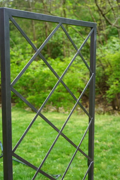 Diamond Panel Trellis