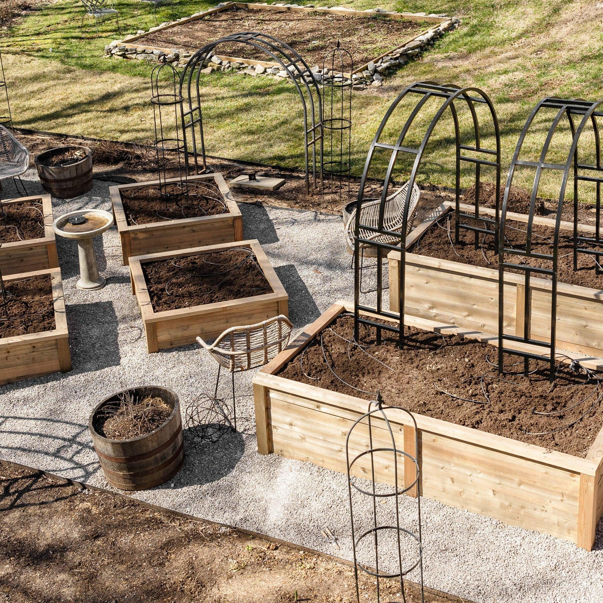 Gardenary Cedar Raised Garden Beds with Trim